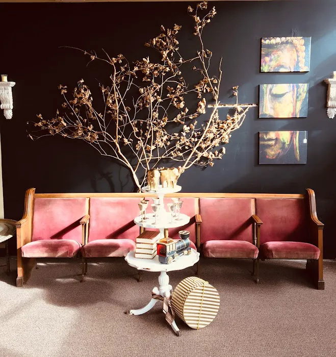 1822 Vintage Boutique & Dance Studio Picture 10