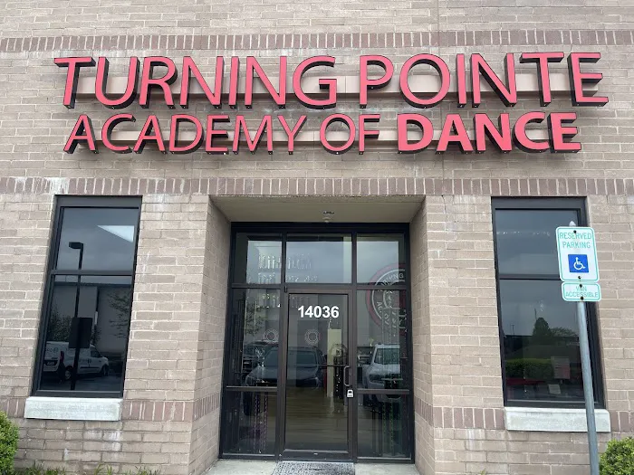 Turning Pointe Academy of Dance Picture 3
