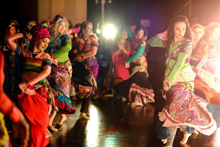 Luna Dance Circle Picture 6