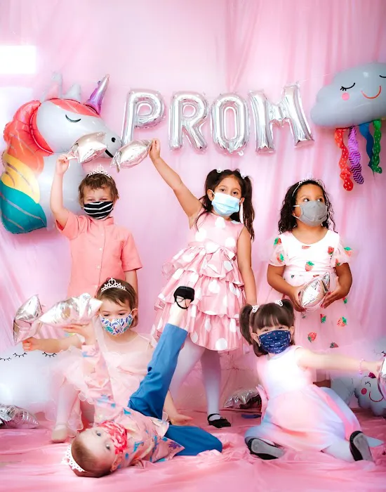 Fun Girl Dance Company & School Picture 2