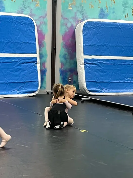Reigning Motion Dance Company Picture 10