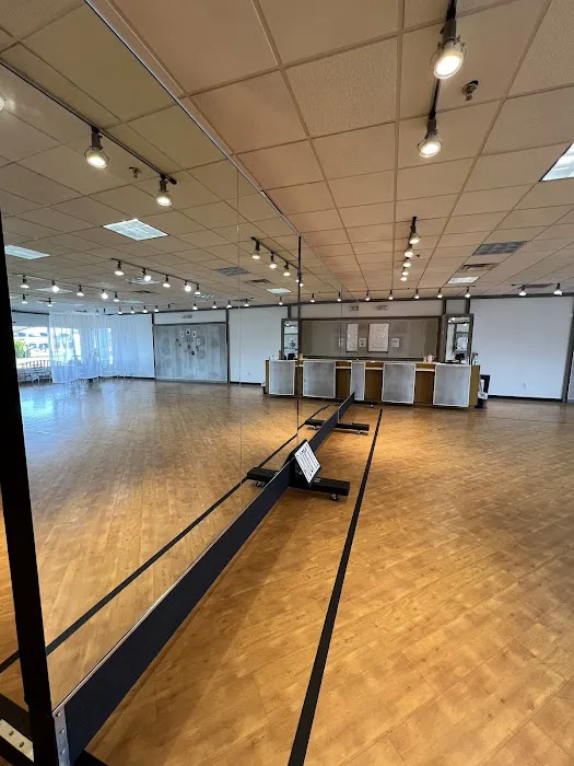 Claudia's Dance Experience Picture 2