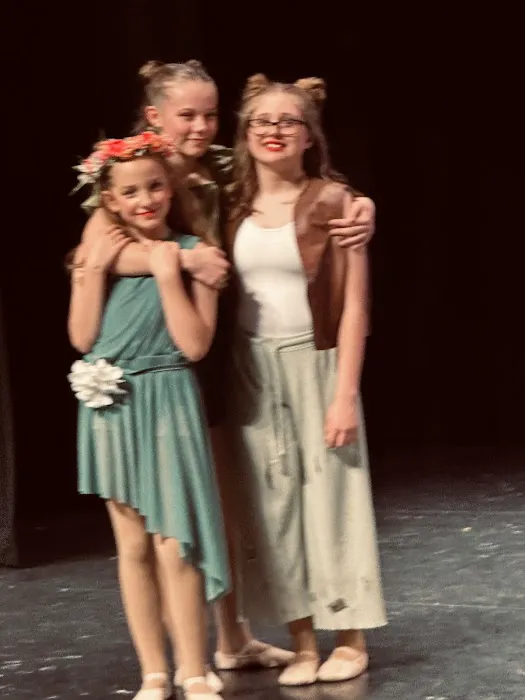 Claudia's Dance Experience Picture 7