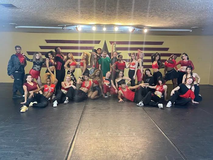 Untouchables Entertainment Inc / theINstituteofDancers Picture 2
