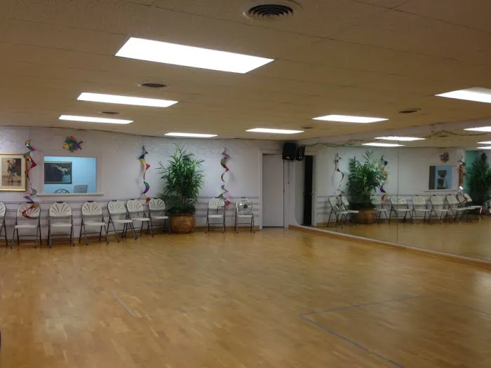 Danse Royale Ballroom Dance Studio Picture 3