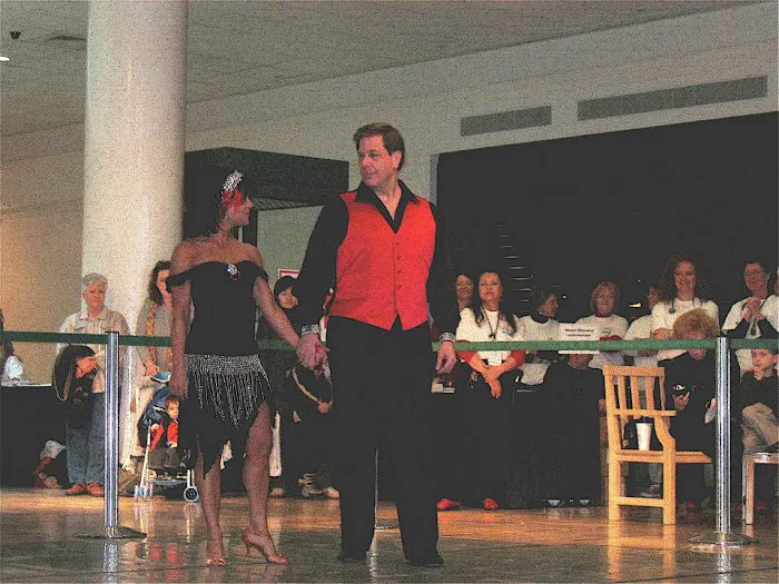 Danse Royale Ballroom Dance Studio Picture 2