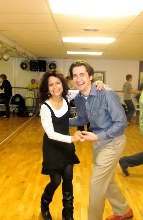 Danse Royale Ballroom Dance Studio Picture 7