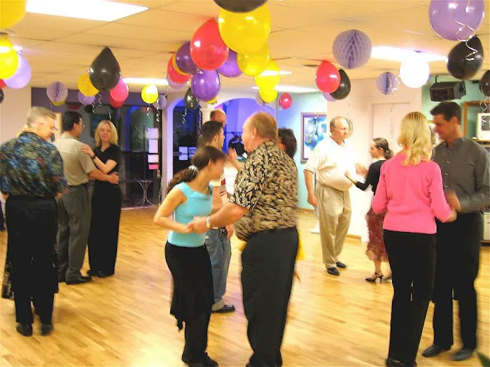 Danse Royale Ballroom Dance Studio Picture 10