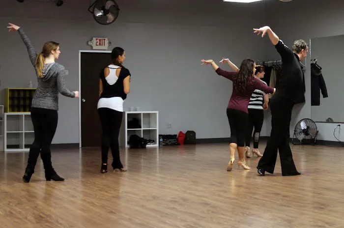 Midwest Ballroom Dance Club Picture 9