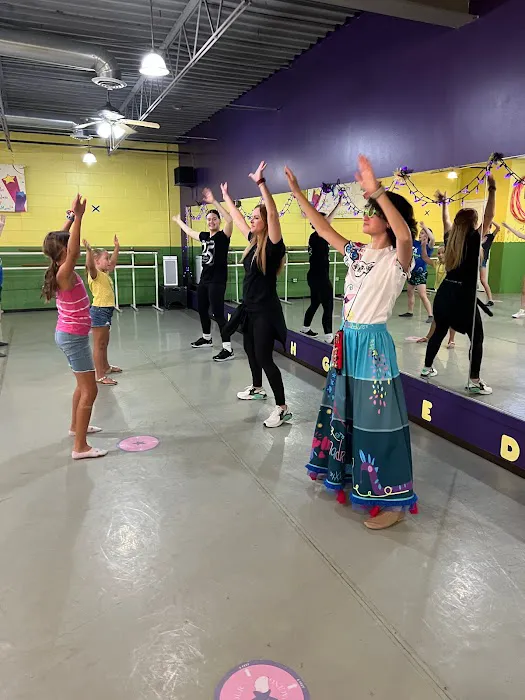Mason Dance Center Picture 2
