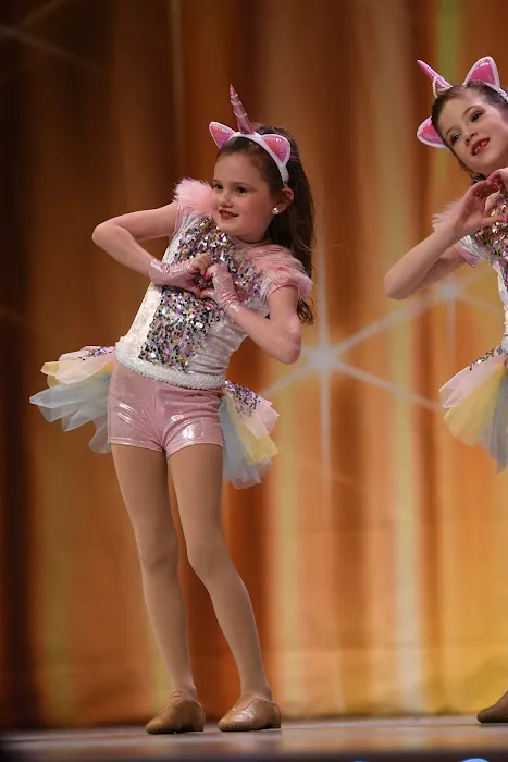 Mason Dance Center Picture 7