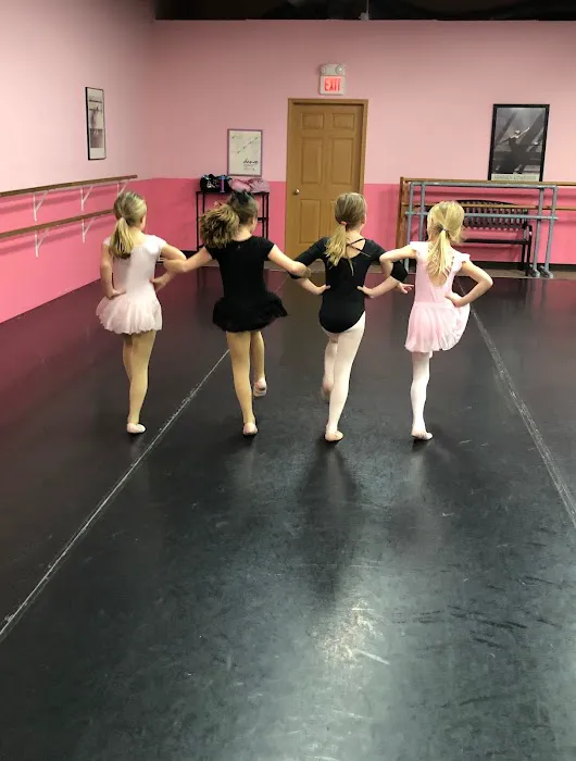 Dance Class Studio Picture 3