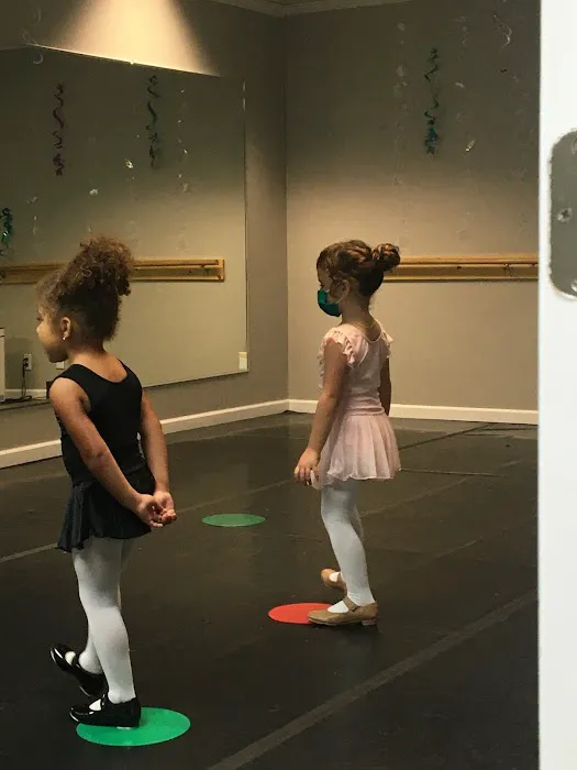 Performer's Edge Dance Studio Picture 3