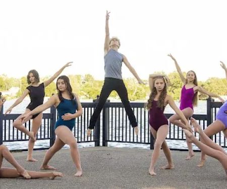 Grosse Ile Academy of Dance