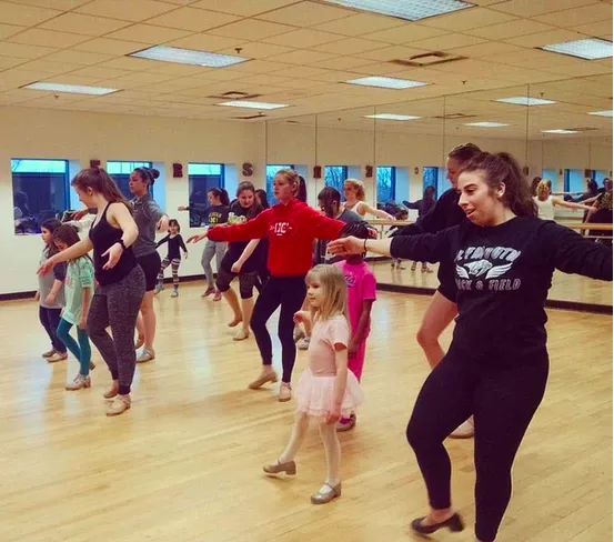 Dancin' Feet Picture 6
