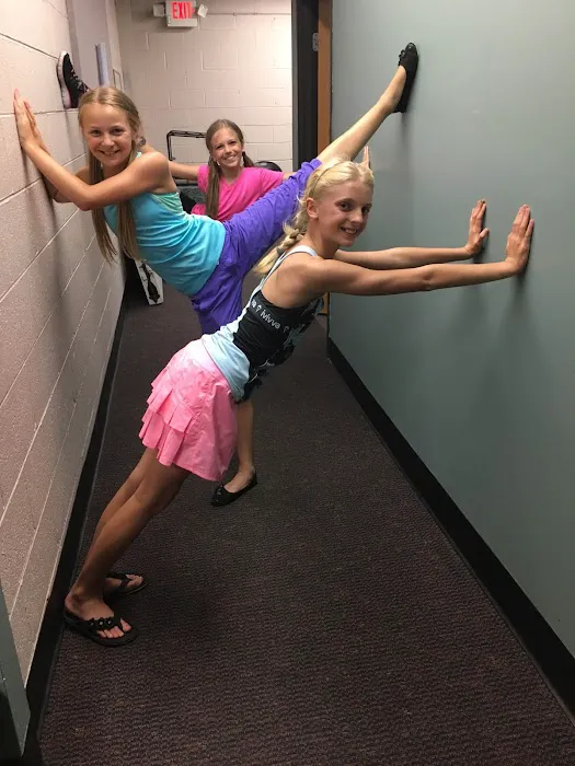 Center Stage Dance Company Picture 8