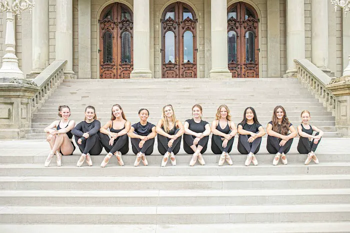 Spartan Dance and Ninja Picture 1