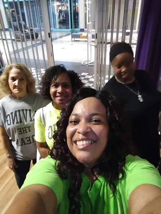 Zumba at The Studio in Northgate Mall Picture 4