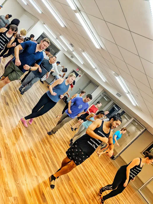Salsannati Dance Company - Salsa Lessons Cincinnati Picture 4