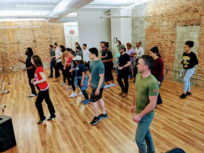 Salsannati Dance Company - Salsa Lessons Cincinnati Picture 10