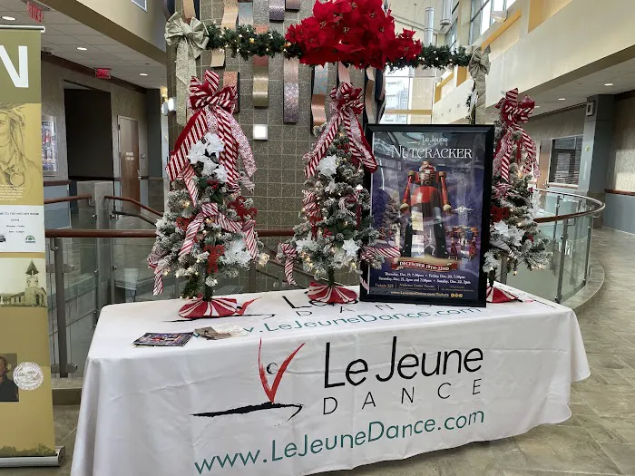 Le Jeune Dance Picture 4