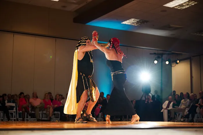 ballroomdancecincinnati.com Picture 2