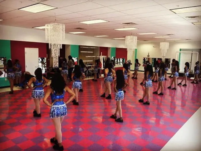 Q-KIDZ Dance Studio Picture 1