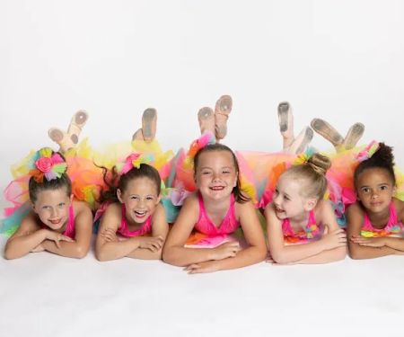 Expressions Dance Theatre
