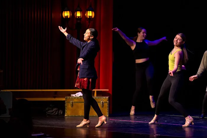 Expressions Dance Theatre Picture 2