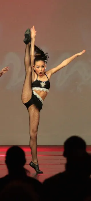 Expressenz Dance Center Picture 5