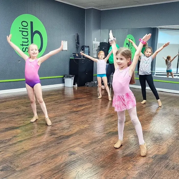 Studio b Picture 9