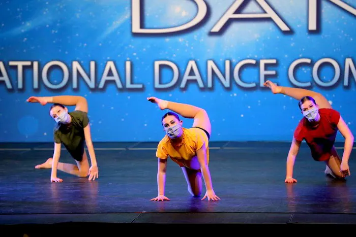 Class Act Dance Troupe Picture 4