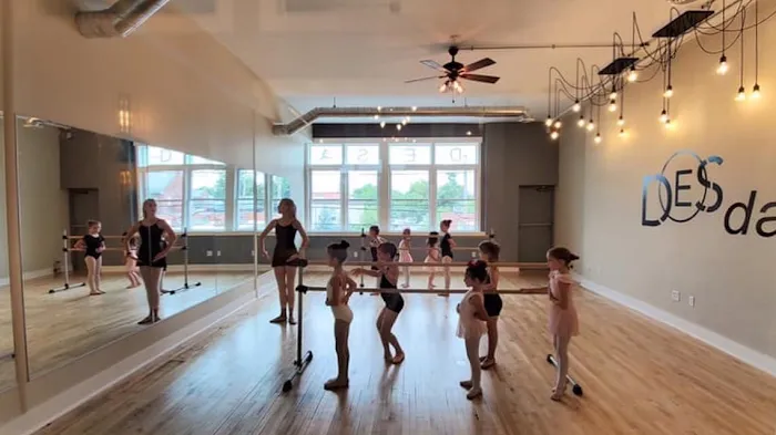 DES Dance Studio Picture 1