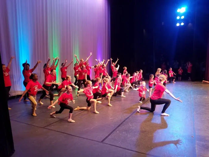 Pointe Counterpointe Dance Center Picture 2
