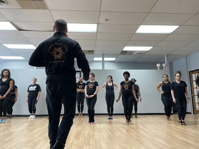 M&A DanceLab Studio Picture 4