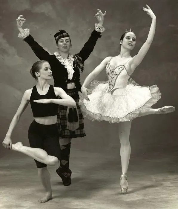 Kalamazoo Ballet and Bullard School Picture 2