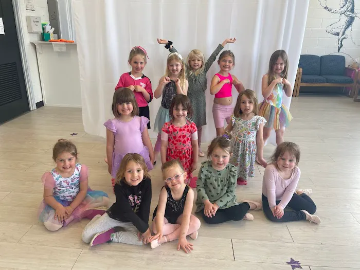 Smile Awhile Dance Studio South - Morrow Picture 7