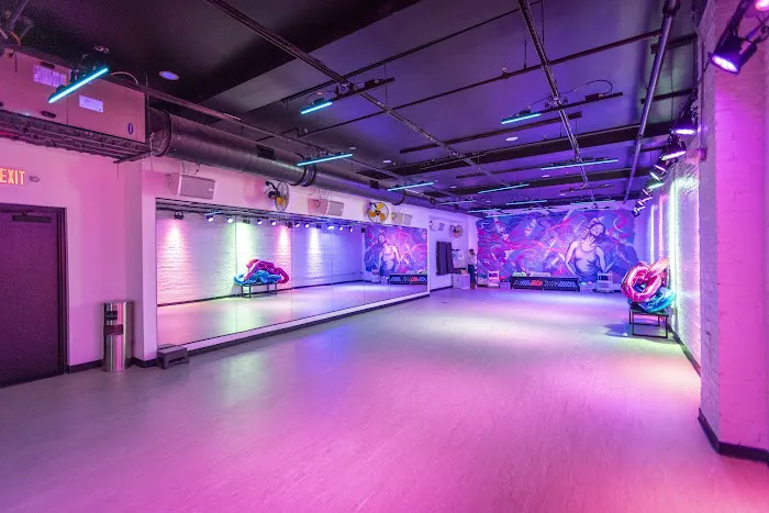Dance Factory Fitness Picture 4
