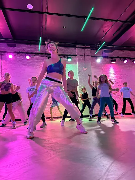 Dance Factory Fitness Picture 1