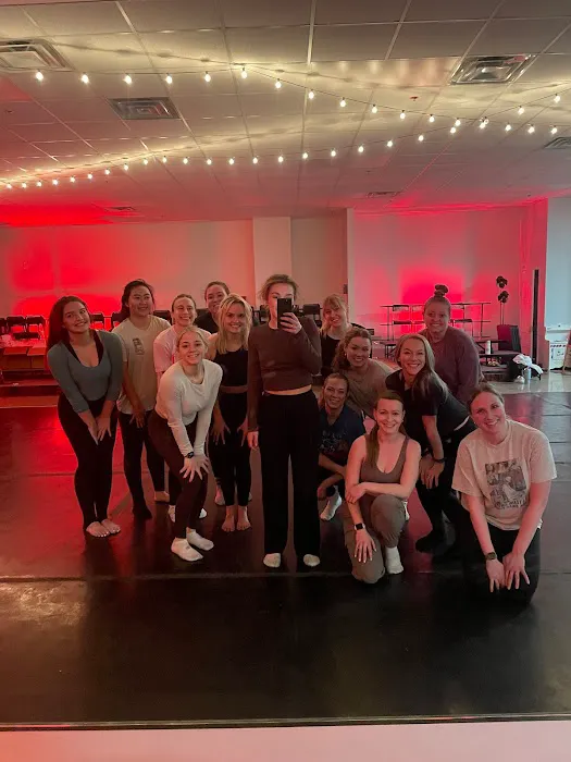 Dance HQ Picture 2