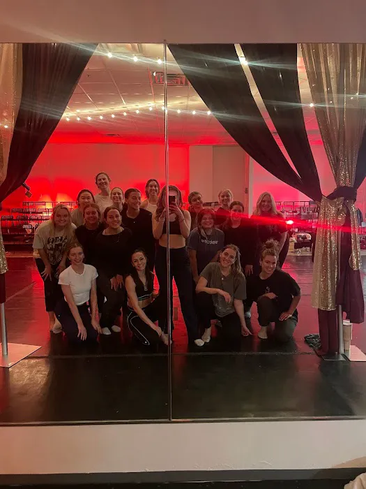 Dance HQ Picture 6