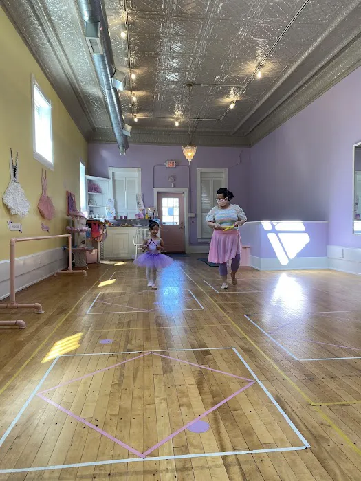 Tutu School Elkhart Picture 1