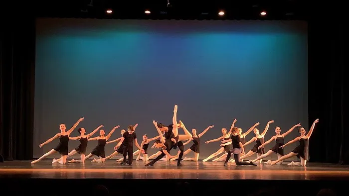 Southold Dance Theater Picture 1