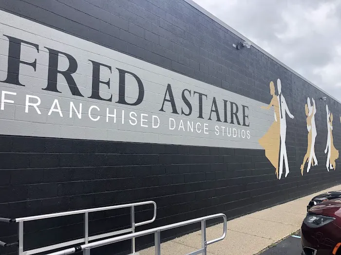 Fred Astaire Dance Studio - Bloomfield Hills Picture 2