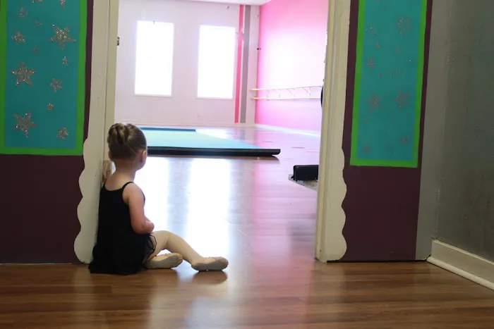 Ashleigh's Dance Shack Picture 4