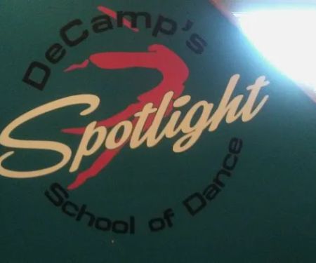 Decamp's Spotlight Sch-Dance