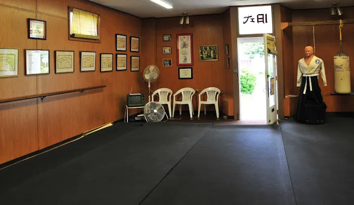 Kyushiki-Ryu School of Kempo-Jutsu Picture 2