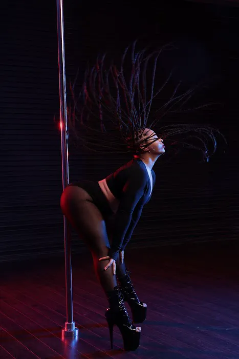 Vixen Dance Picture 3