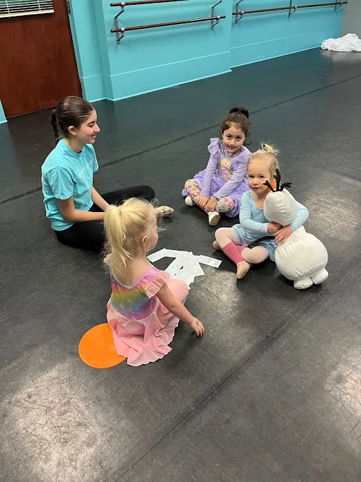 Juliart Dance Studio Picture 4