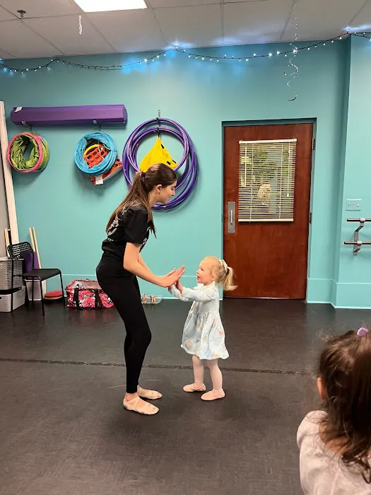 Juliart Dance Studio Picture 6